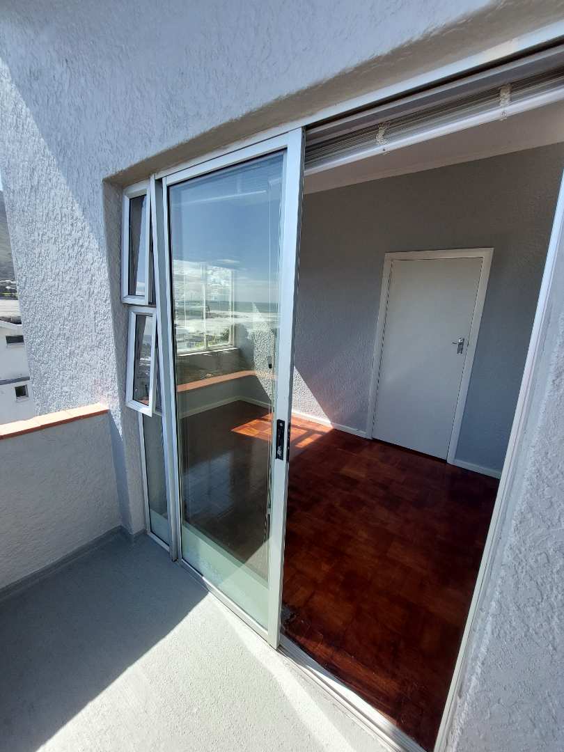 1 Bedroom Property for Sale in Camps Bay Western Cape